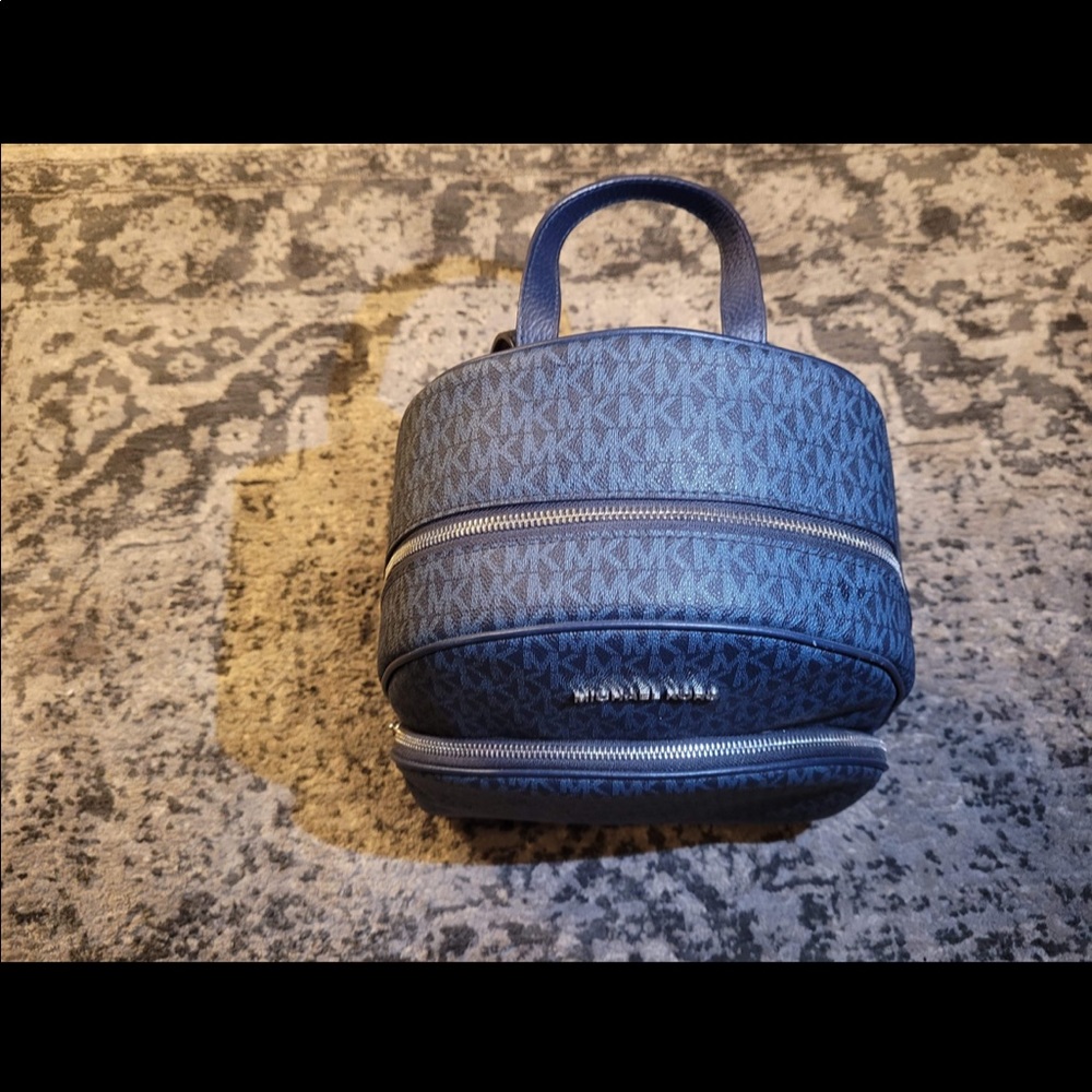 New Lg Michael Kors Abbey Backpack